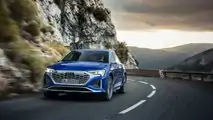 Photo - Audi SQ8 Sportback 2023