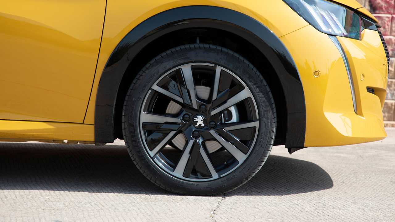 Peugeot 208 GT PureTech 130 S&S EAT8