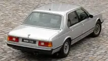 BMW 733 (E23) Haute sécurité