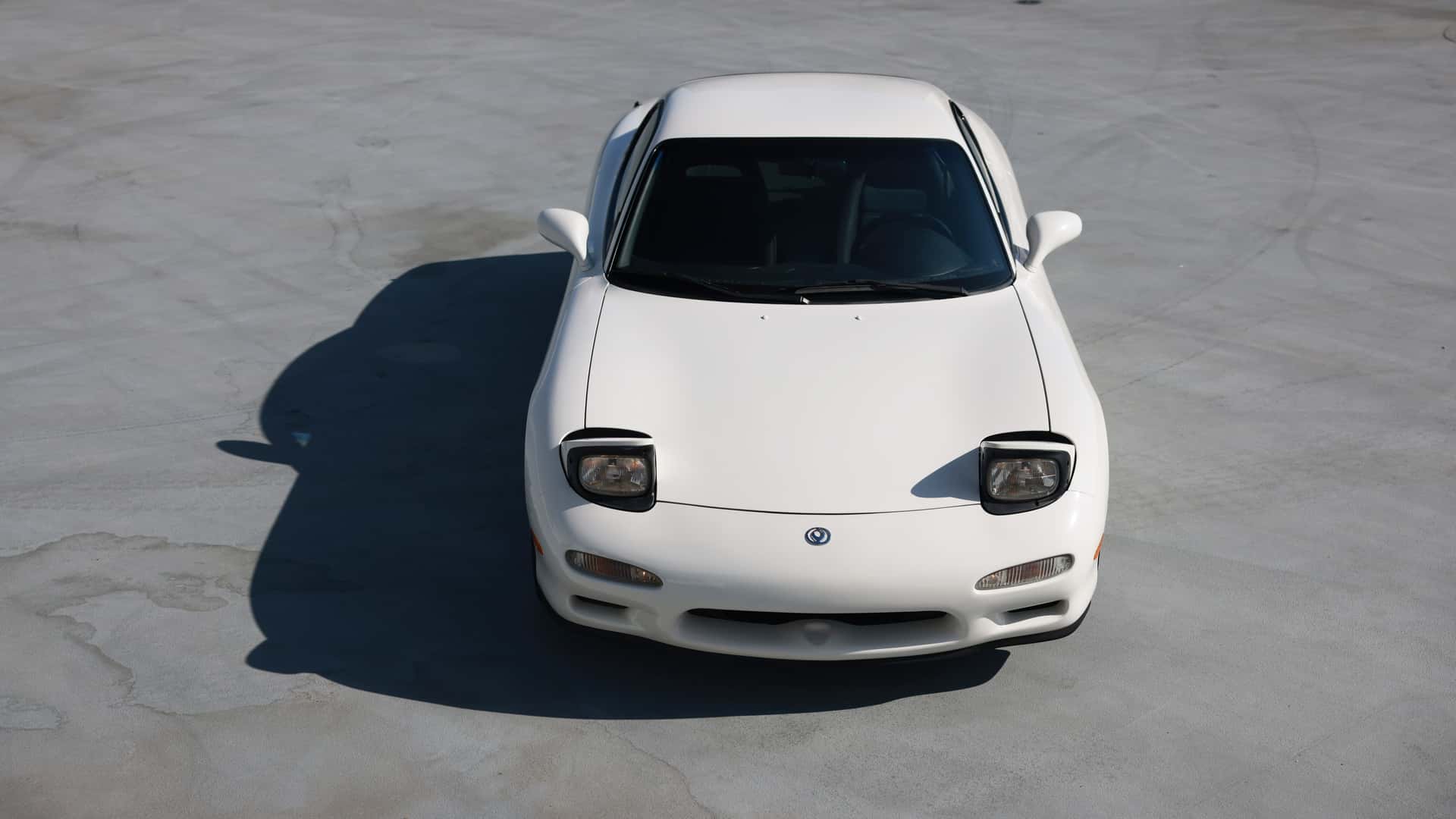 mazda-rx-7-fd-and-ferrari-275-gtb-4-japan-month.jpg