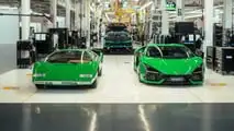 Lamborghini Countach y Revuelto se reúnen en la fábrica