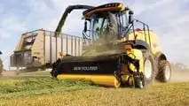 New Holland aggriorna la trincia FR per il 2025