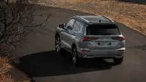 Mitsubishi Outlander PHEV (2025)