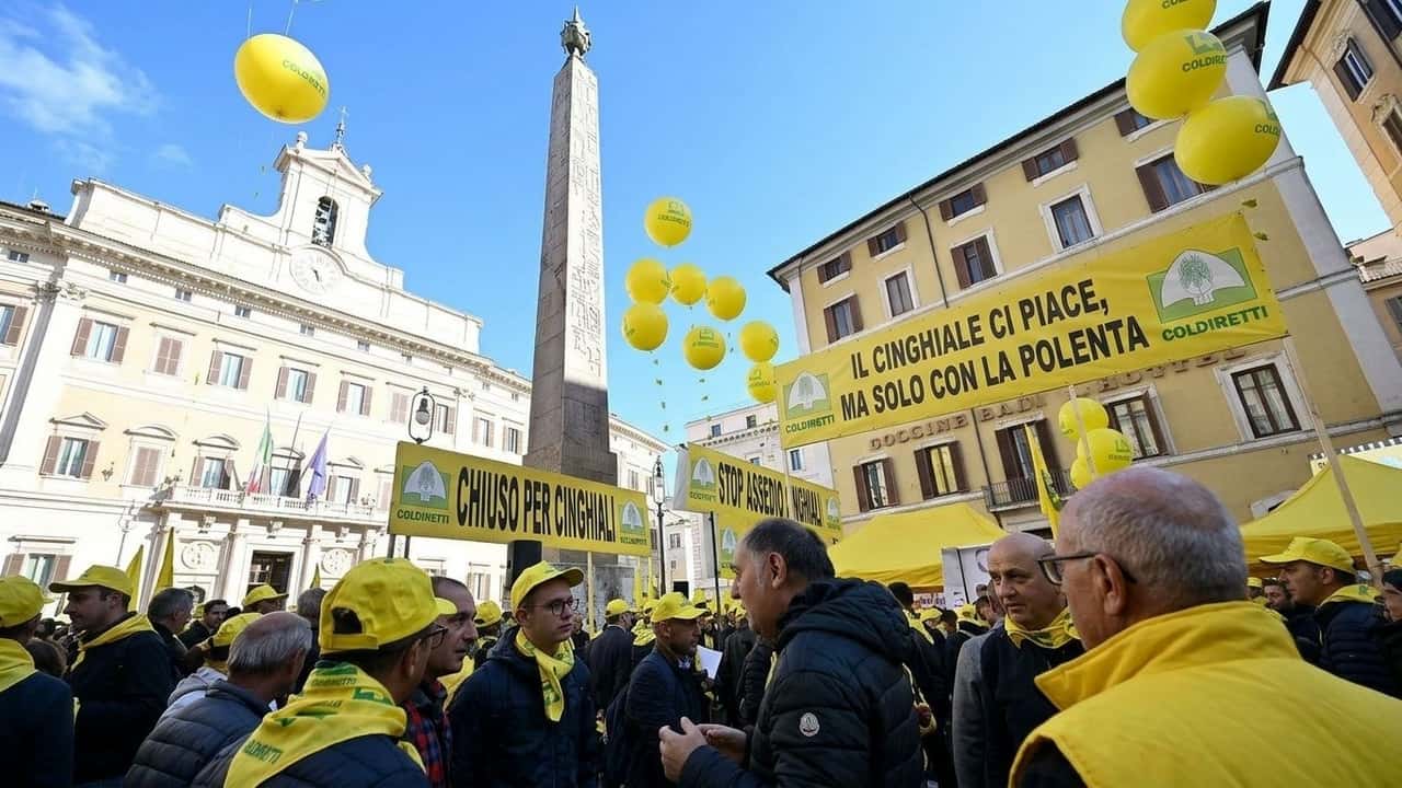 agricoltori-dal-sud-a-montecitorio-800-in-viaggio-con-18-autobus-presidi-a-oltra