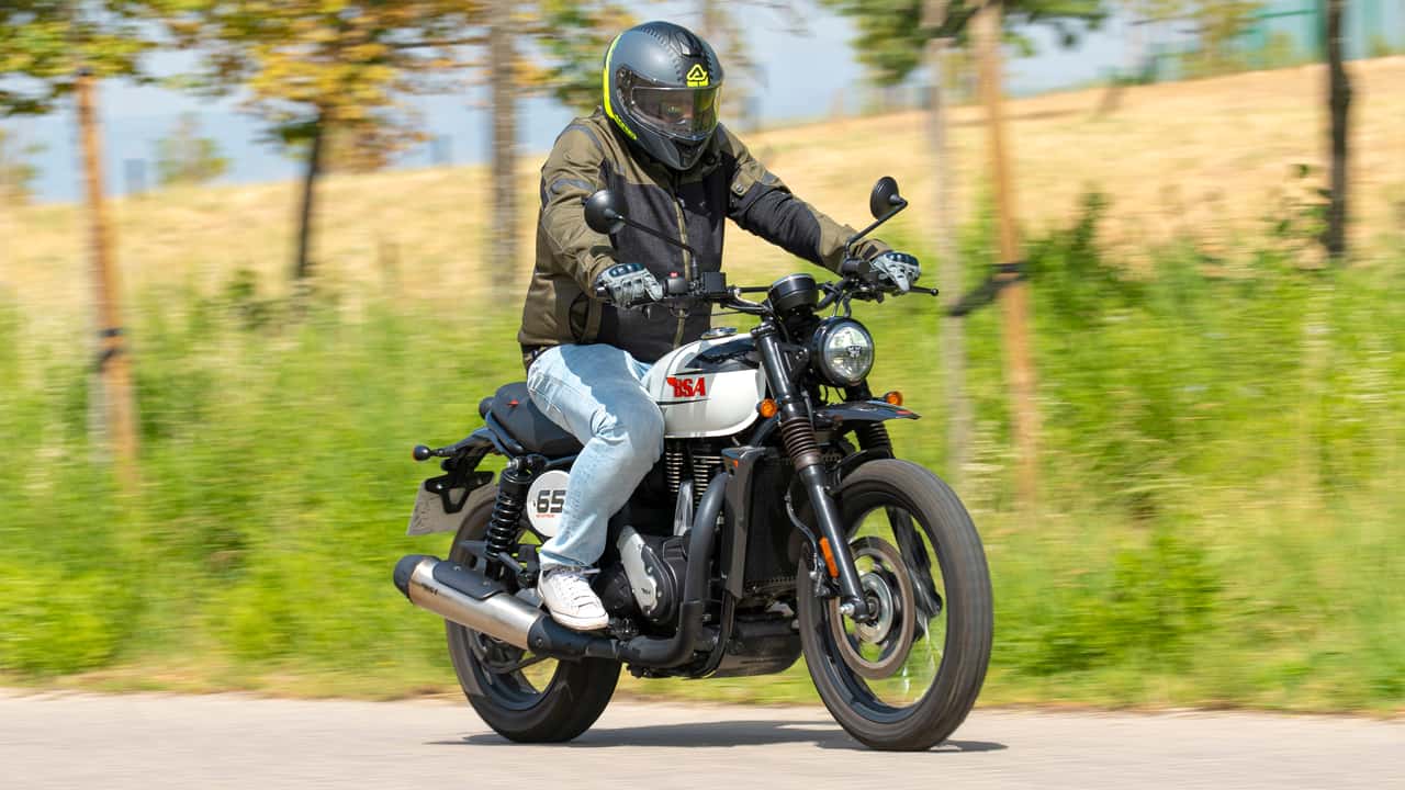 BSA Scrambler 650 2026, una A2 con un estilo retro inconfundible