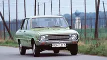 Mazda 1300 Viertürer (1975)