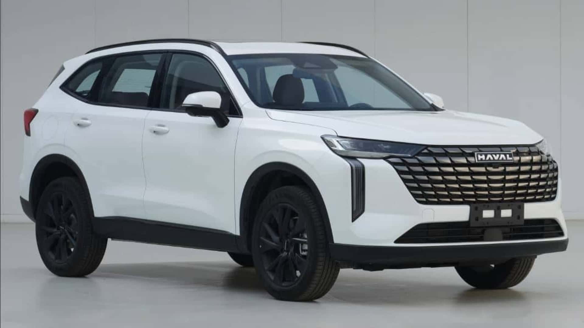 GWM Haval H6 2026 reestilizado — nova grade com 87 blocos, tela de 14,6 polegadas e sistema Coffee OS 3