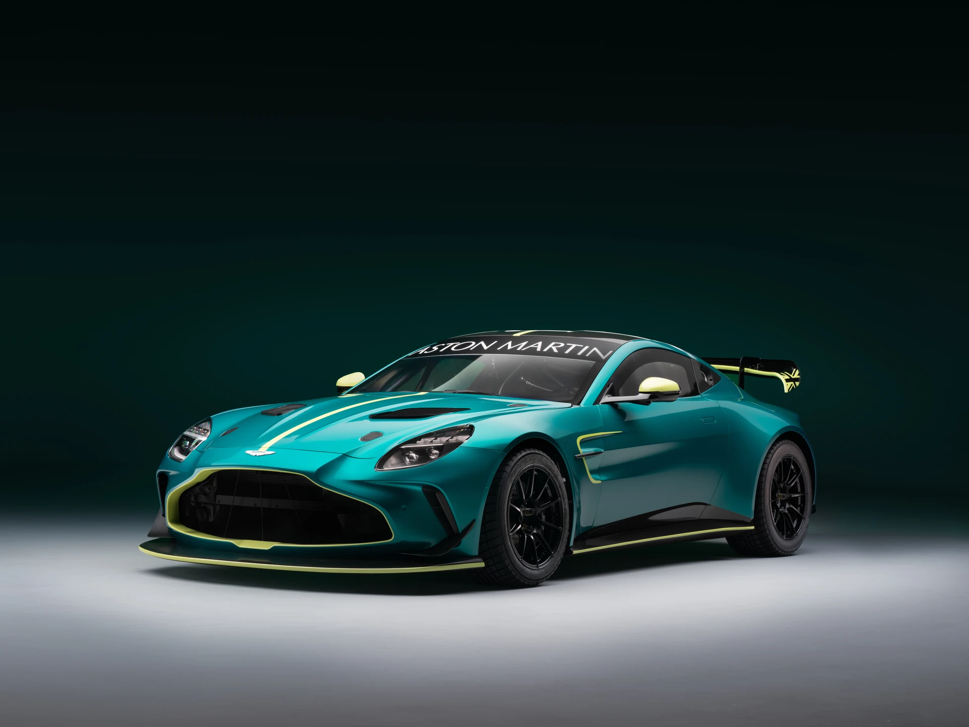 Aston Martin's New Vantage GT4 Has An Eight-Speed Gearbox With Six