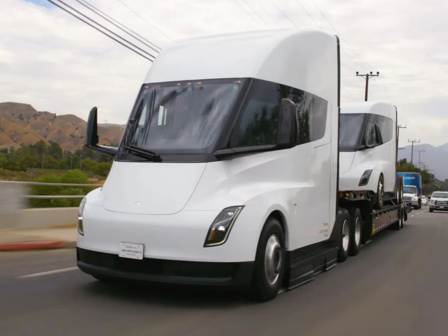 tesla-semi-driven-by-jay-leno-