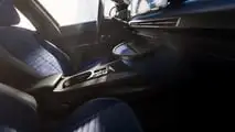 Lancia Ypsilon edición limitada Cassina 2024, interior