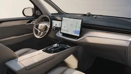 volvo-em90-2024.webp