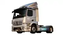 Mercedes-Benz eActros 300 tractor