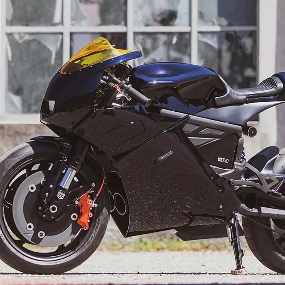 Zero FX Becomes SR-71-Inspired Racer Courtesy Of Plan B Motorcycles