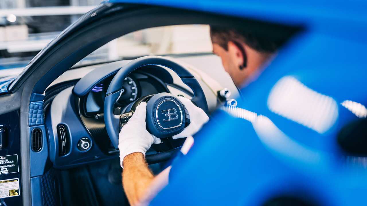 Интерьер Bugatti Centodieci