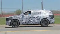 Ford Fusion Active (2023) auf Erlkönigbildern