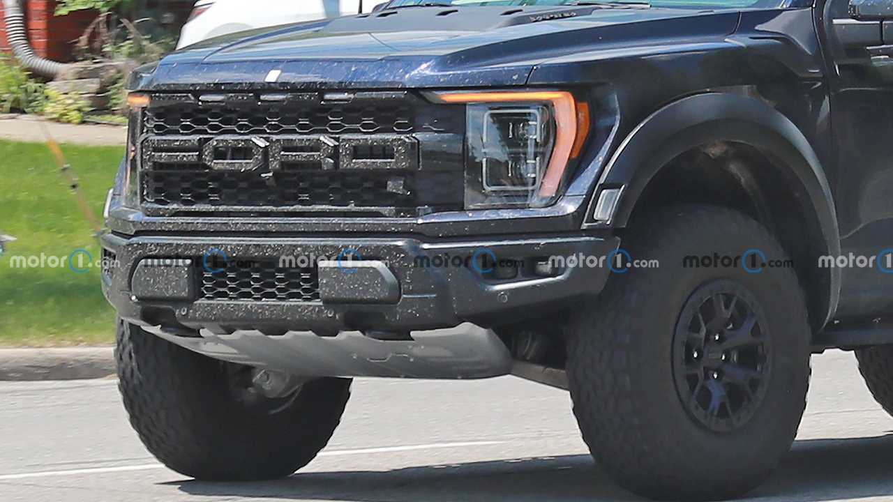 Ford F-150 Raptor R Foto spia vista frontale