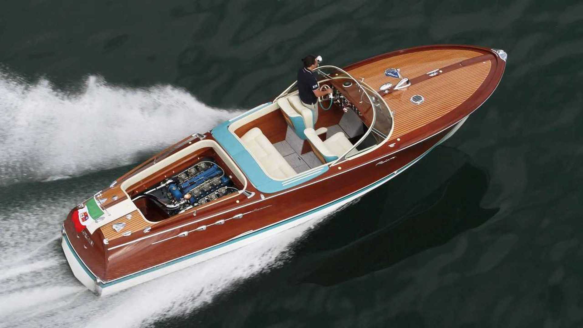 Riva Boten Riva-Motorboote und Autos, eine lange Liebesgeschichte