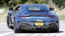 Photos d'espionnage manuelles de l'Aston Martin Vantage V12