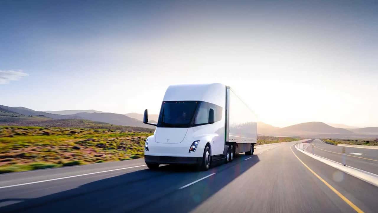 tesla-semi-new-photos