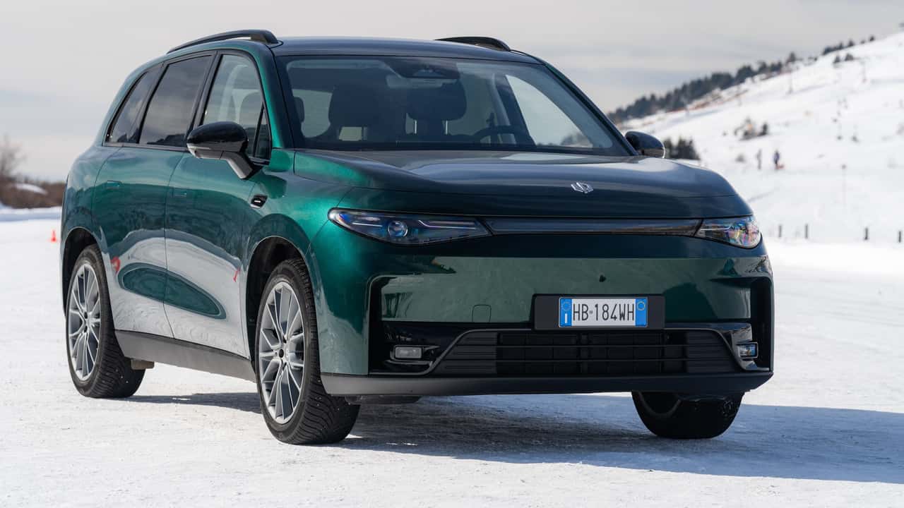 Stellantis pode ter prejuízo de R$ 145 bi ao rever plano de elétricos