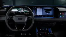 Die Dashcam befindet sich im Fuß des Innenspiegels.