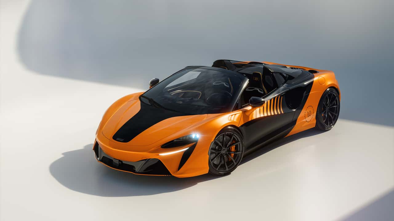 McLaren celebra el título de Fórmula 1 con un Artura Spider especial