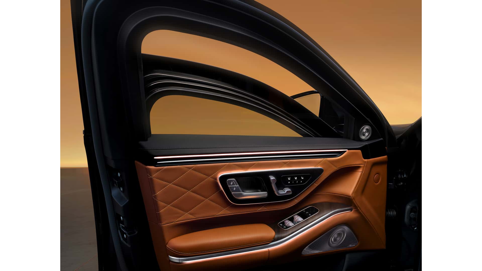 https://cdn.motor1.com/images/mgl/AknMQP/s1/2027-mercedes-s-class-s680-guard.jpg