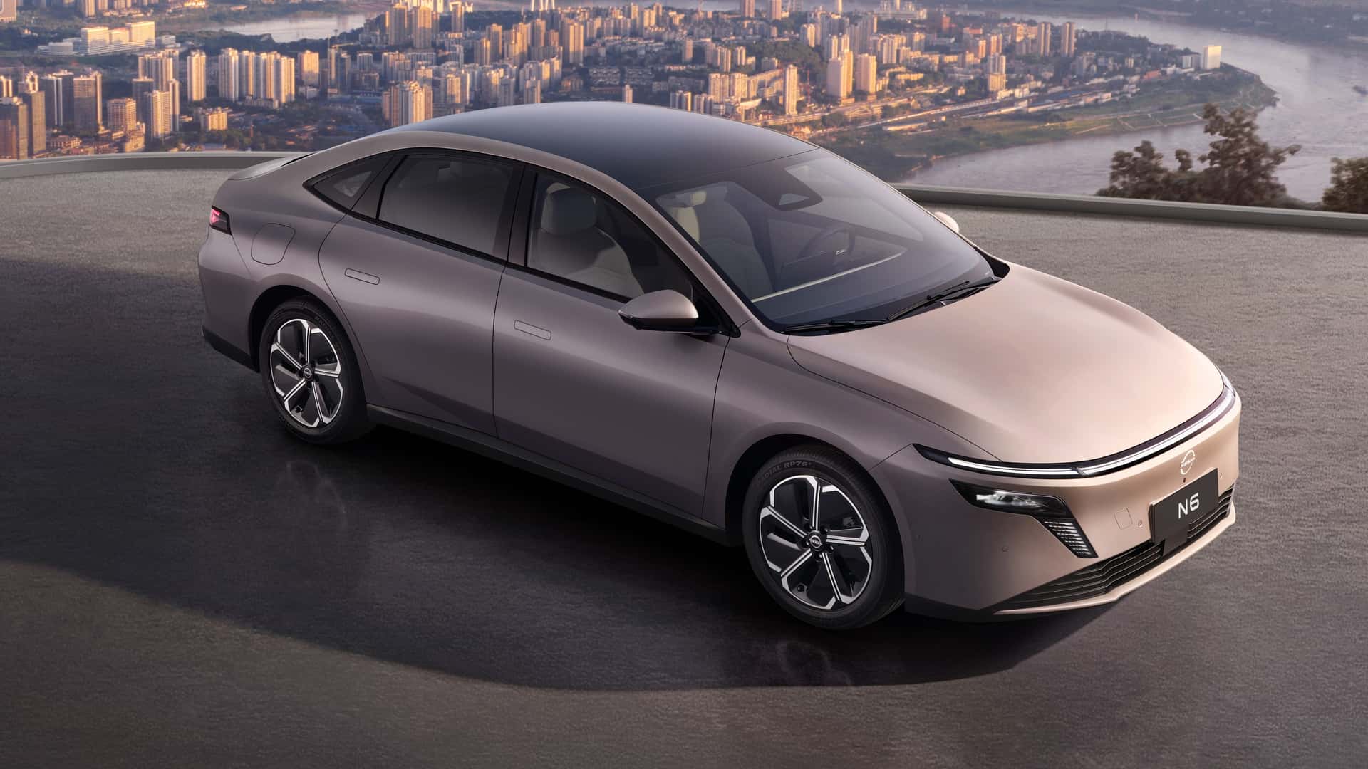 Dua Mobil Baru Nissan Menunjukkan Bahwa Sedan Masih Relevan