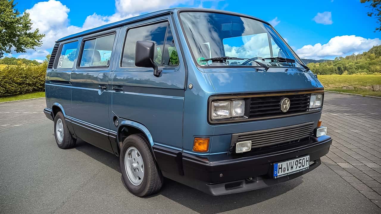 Volkswagen T3 Caravelle Carat, il van con ambizioni da berlina
