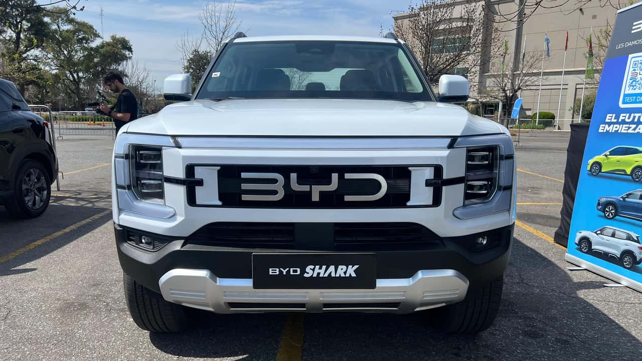 BYD ya prueba la pick-up Shark en Argentina