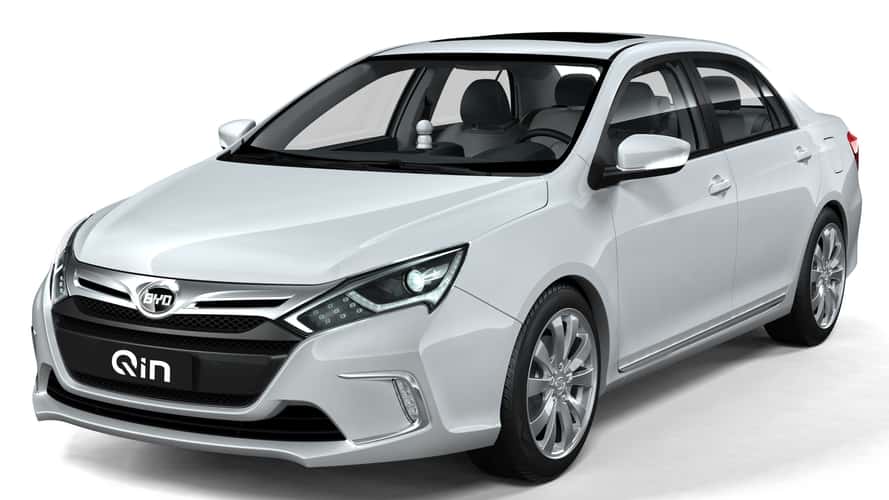 Conoscete la berlina ibrida che ha cambiato la storia dell'auto?