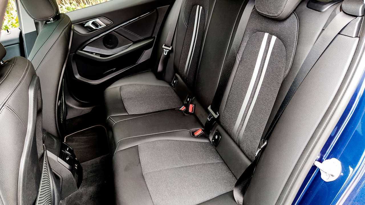 Crítica: BMW 118i Sport (F40)