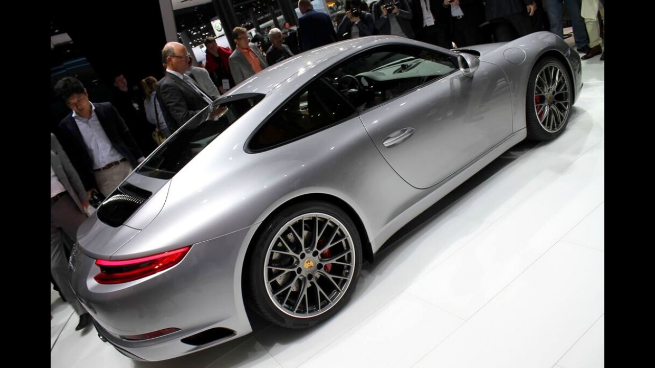 Agora é turbo: Porsche 911 ganha facelift e abandona motor aspirado