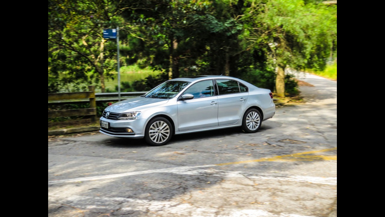 Teste CARPLACE: novo VW Jetta 1.4 TSI desafia o "primo rico" Audi A3 Sedan