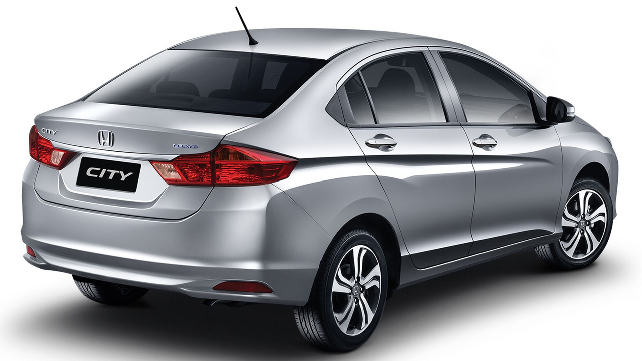 Honda City 2015 - traseira