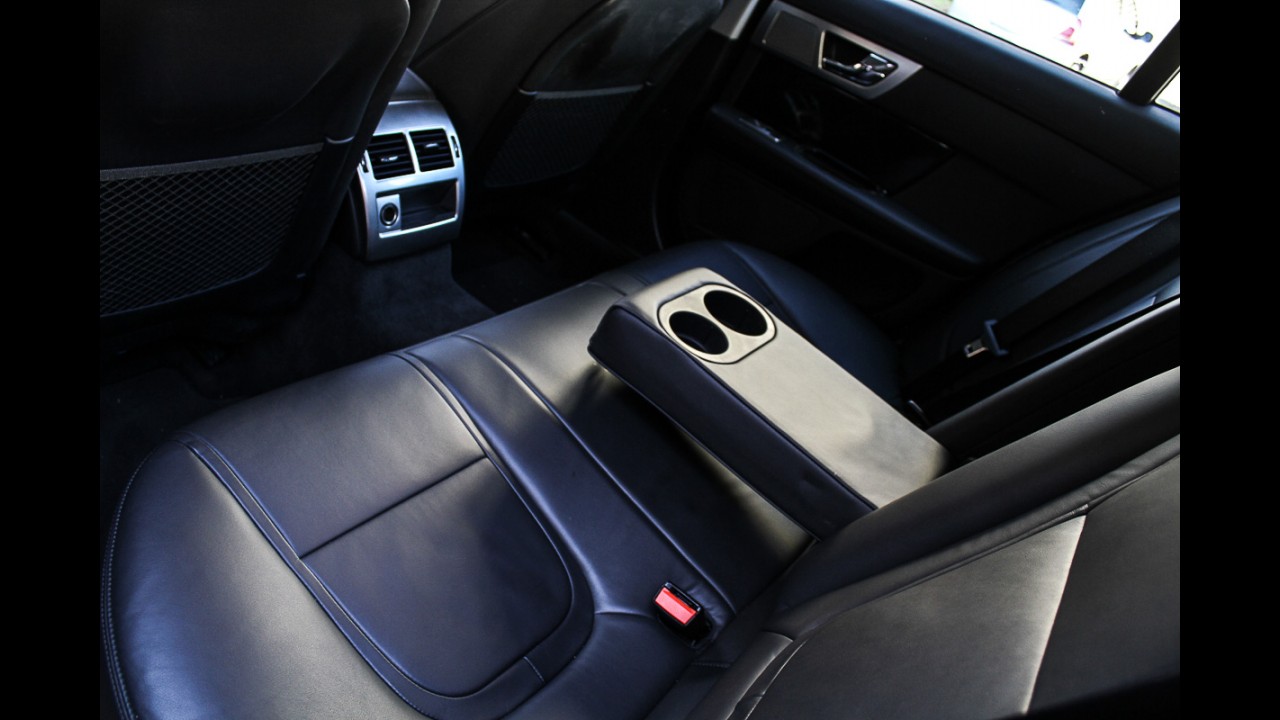 Avaliação: Jaguar XF Sport Luxury 2015 é predador em traje esporte-fino