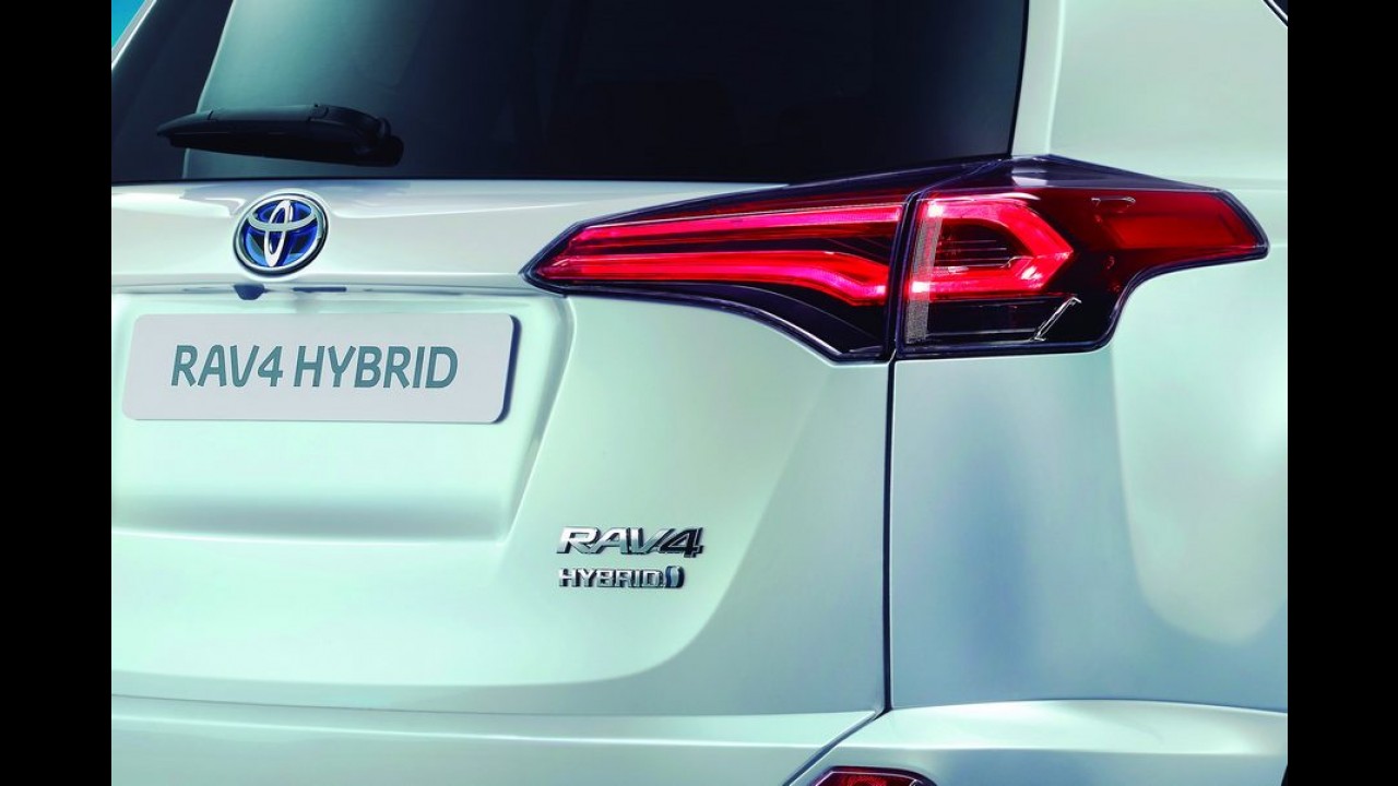 Toyota confirma RAV4 híbrido para o mês que vem e divulga teaser