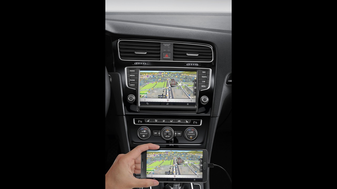 Golf Variant 2016 com tecnologia CarPlay e Android Auto chega por R$ 89.690