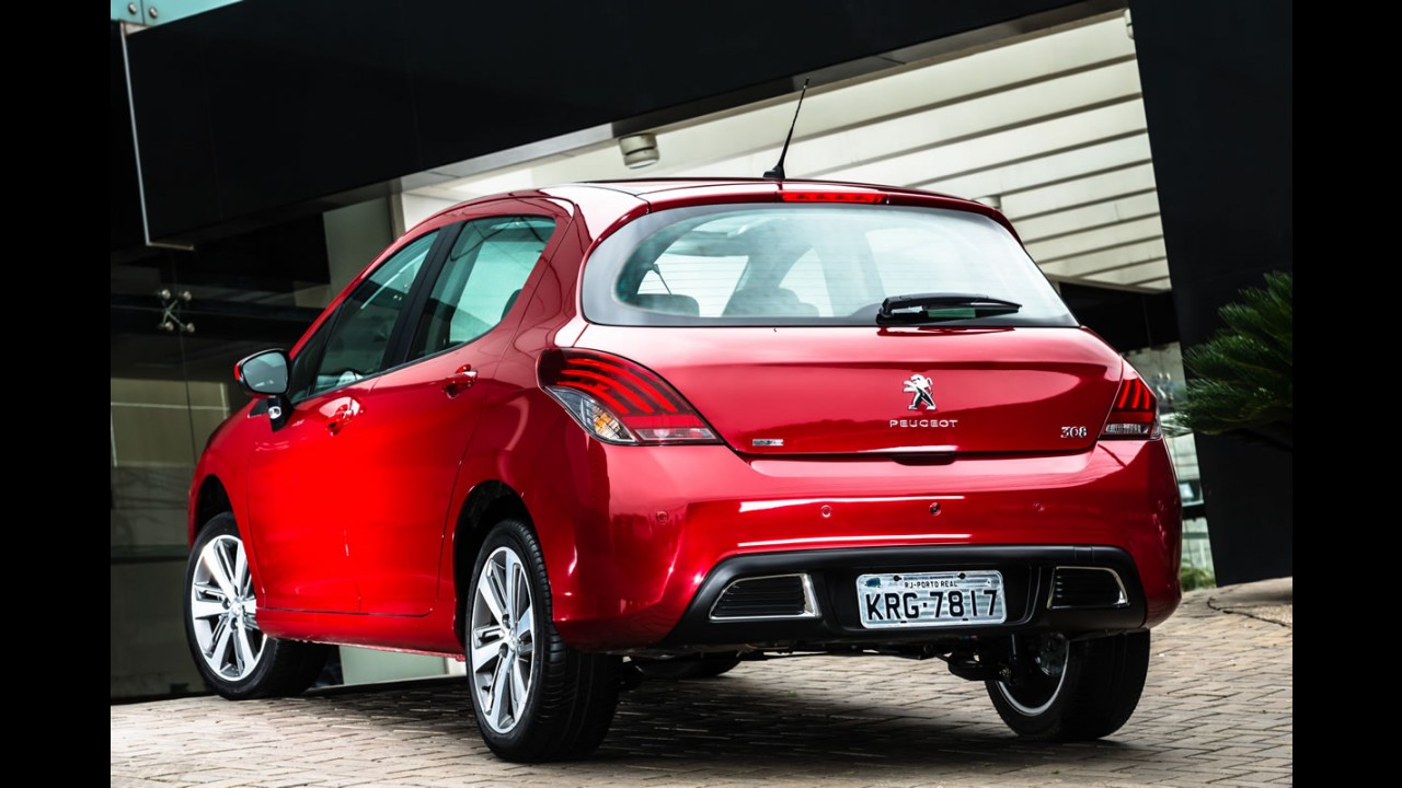 Novo Peugeot 308: promoção oferece bônus, smartphone e revisões gratuitas