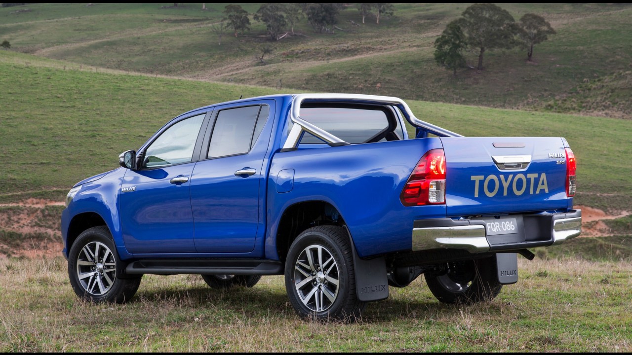 Nova Hilux emplaca 8.100 unidades e já é líder de vendas na Tailândia