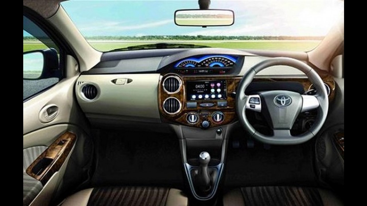 Índia: Etios ganha edição com acabamento exclusivo e até imitação de madeira