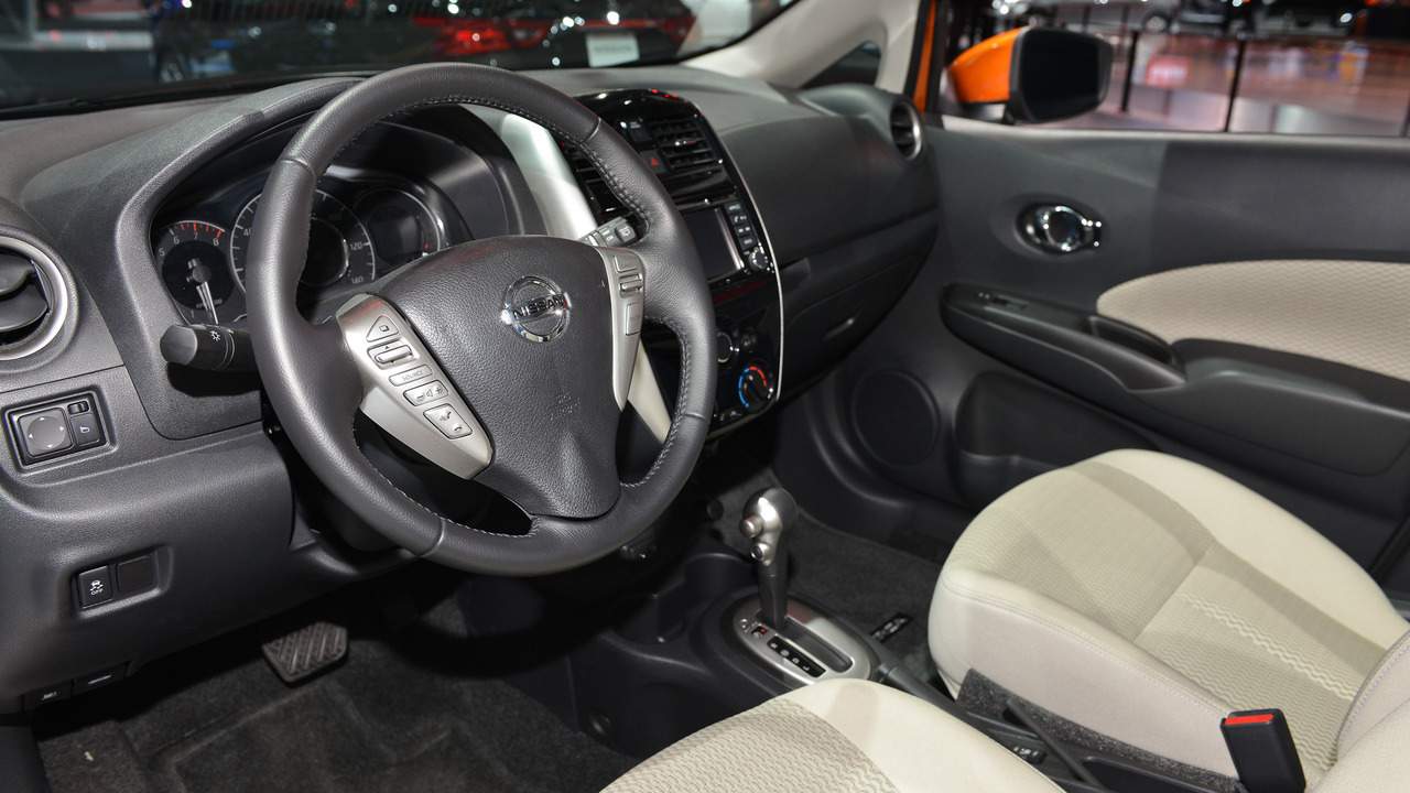 17 Nissan Versa Note Comes To L A With Mild Refresh