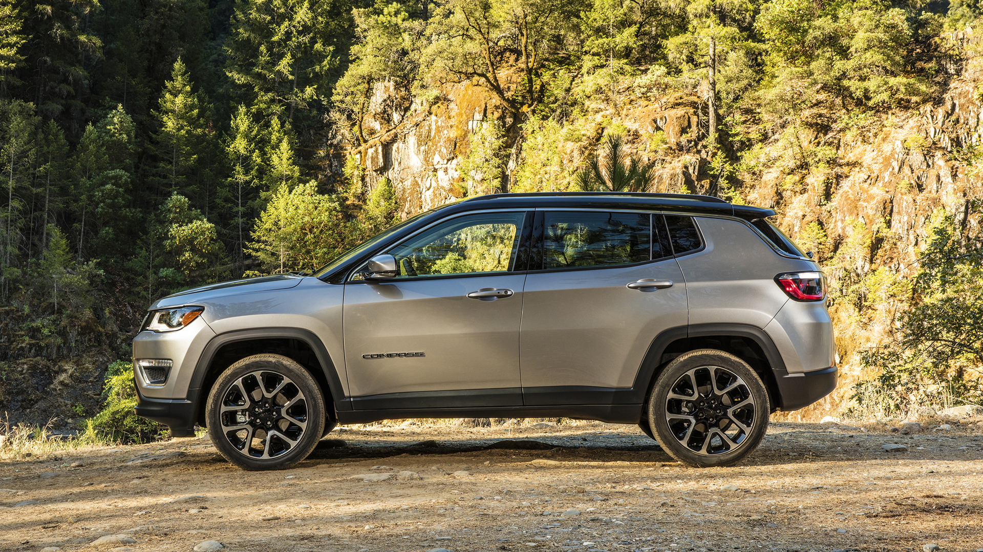 2017 Jeep Compass U.S. Spec Fotos