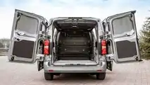 Peugeot e-Expert la prova su strada a Milano