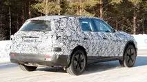 2022 Mercedes-Benz GLC neues Spionagebild (hinten drei Viertel)