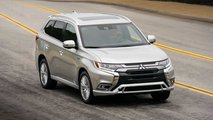 2021 Mitsubishi Outlander PHEV Front On Road