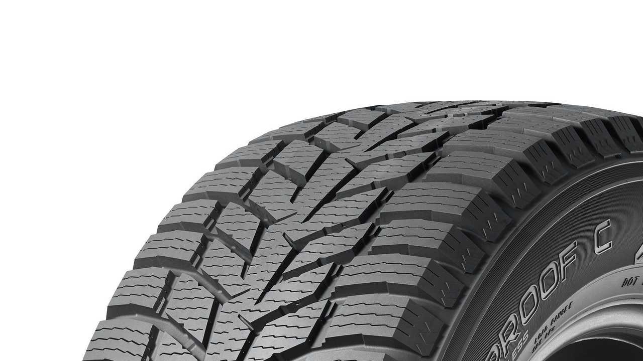 Nokian Snowproof C dettaglio battistrada