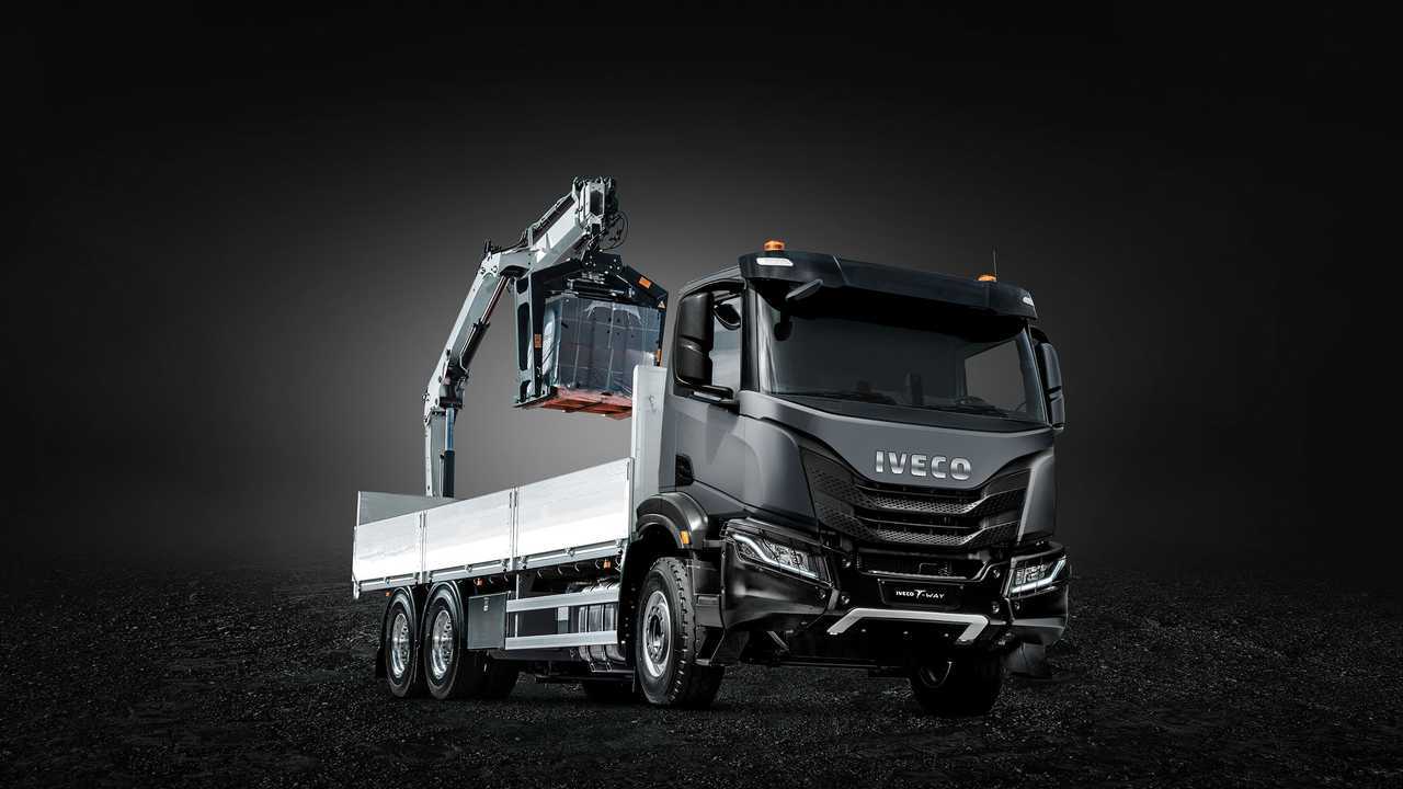 Iveco T-Way - allestimento gru