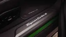 Essai de la Porsche Taycan Turbo S Cross Turismo (2021)