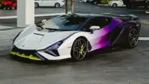 Lamborghini Sian in bianco, viola e nero